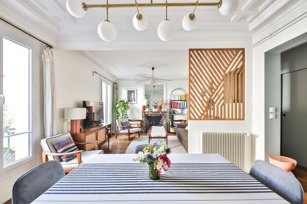 Appartement Chaleureux Au Coeur De Montmartre Paris